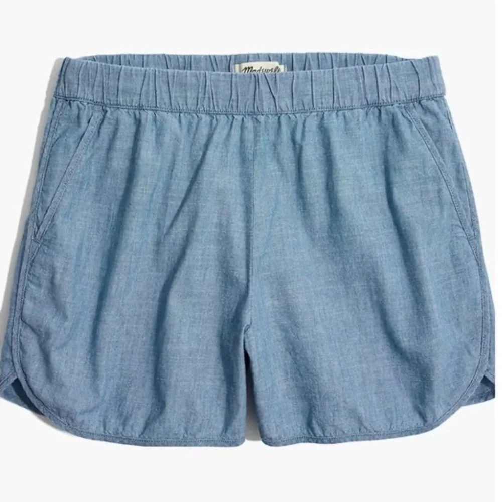 MADEWELL CHAMBRAY SHORTS